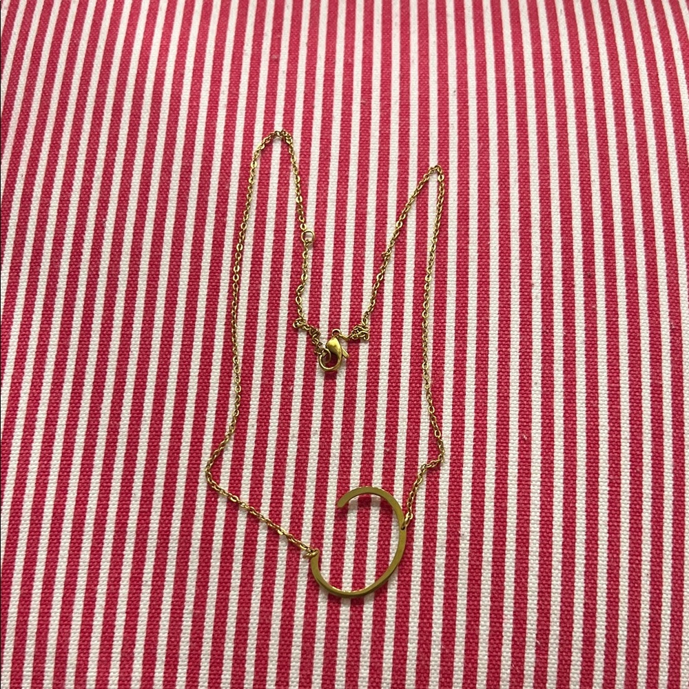 Elegant Gold Necklace